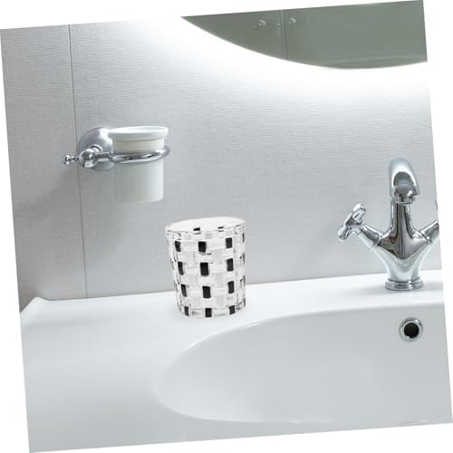 LIFKICHStylish Black White Checkered Toothbrush Holder for Efficient Oral Care