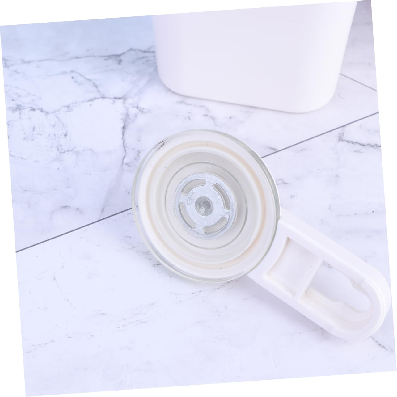 2995 Easy suction cup storage for bathroom