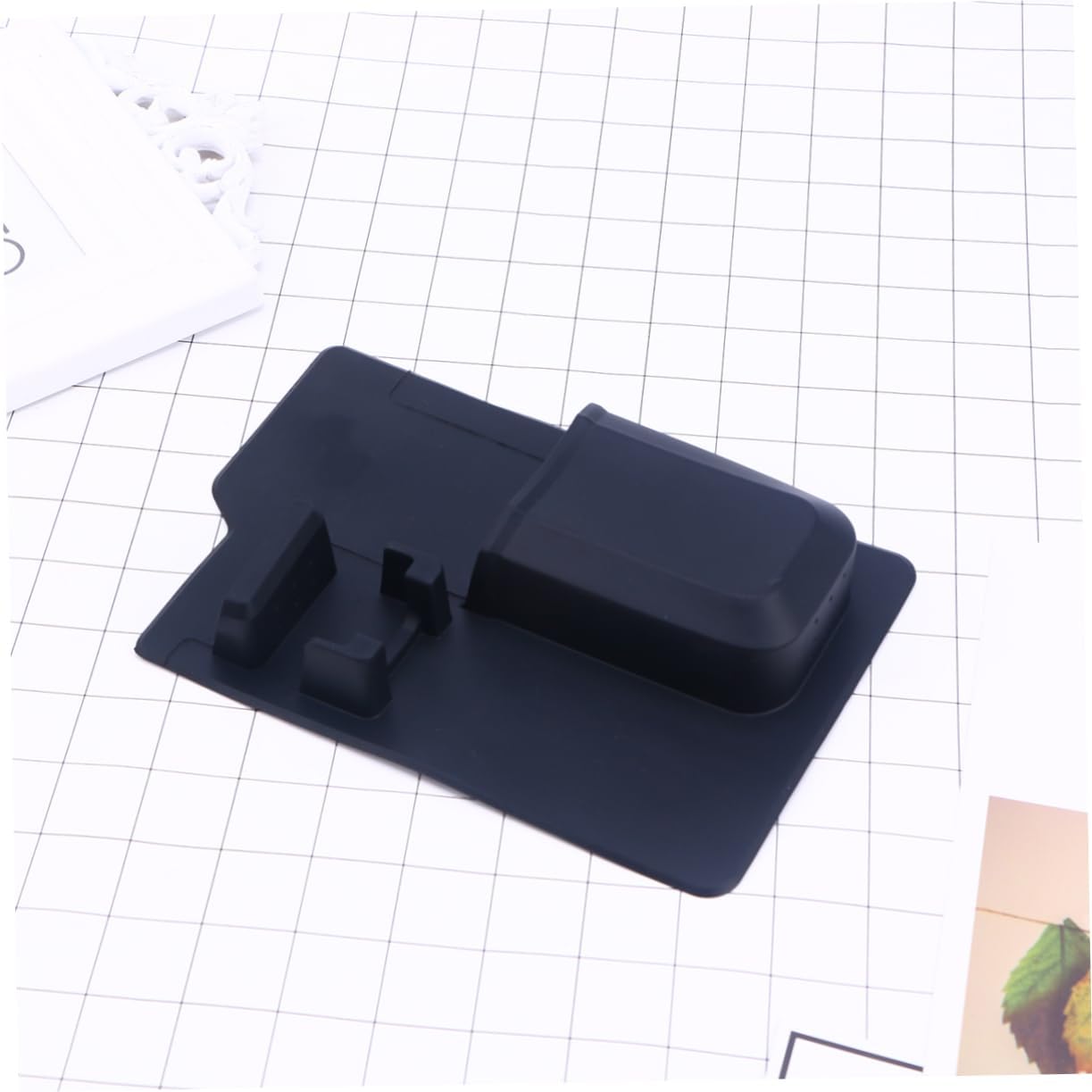HOLIDYOYO Suction Wall-Mounted Toothbrush Holder