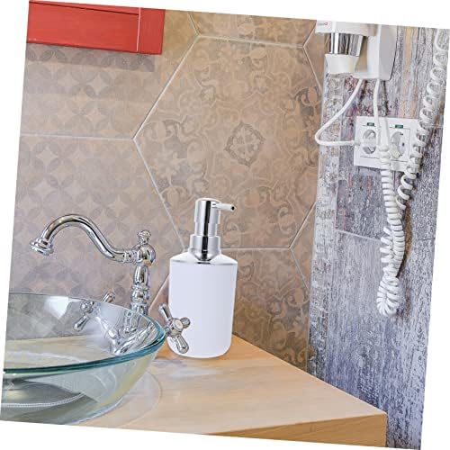 Compact Storage Solution for the Bathroom