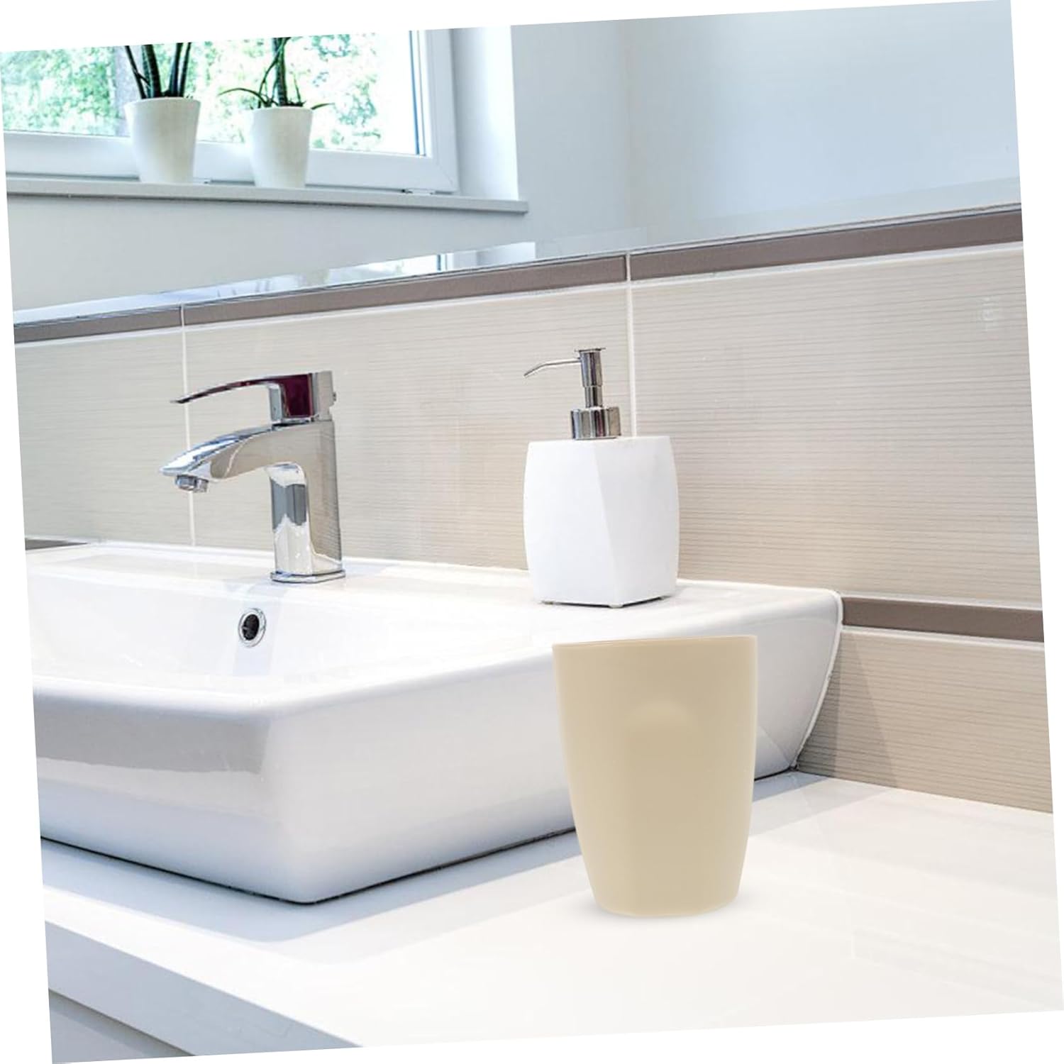 Beaupretty Simple Beige Toothbrush Cup Portable Rinsing Mug
