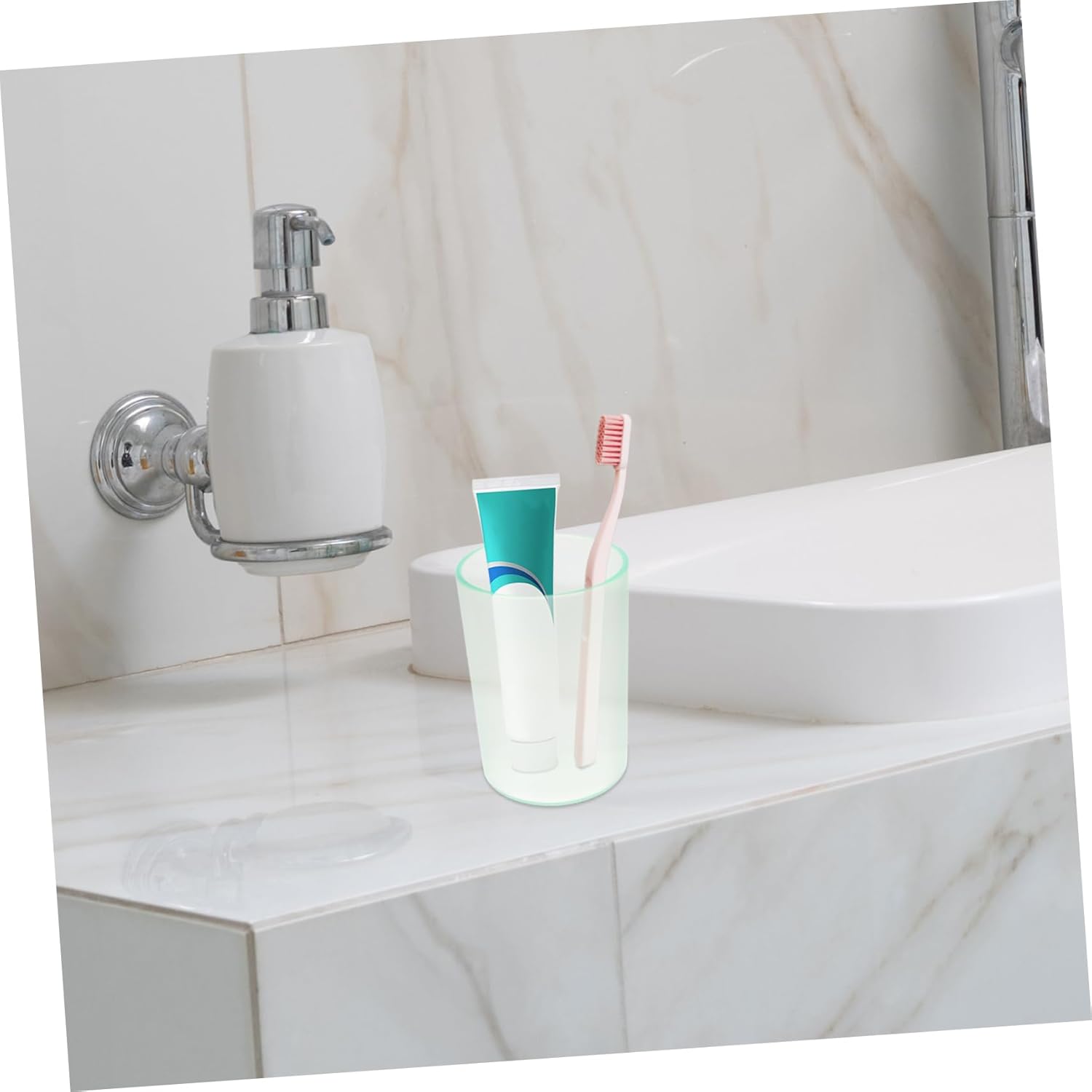 Stylish Portable Transparent Toothbrush Cup