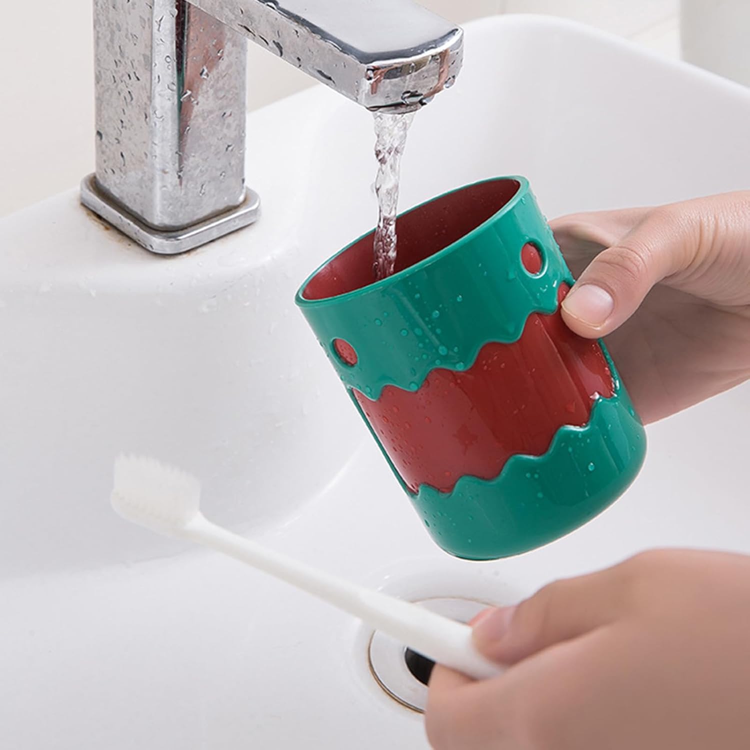 Adorable Cartoon Toothbrush Holder