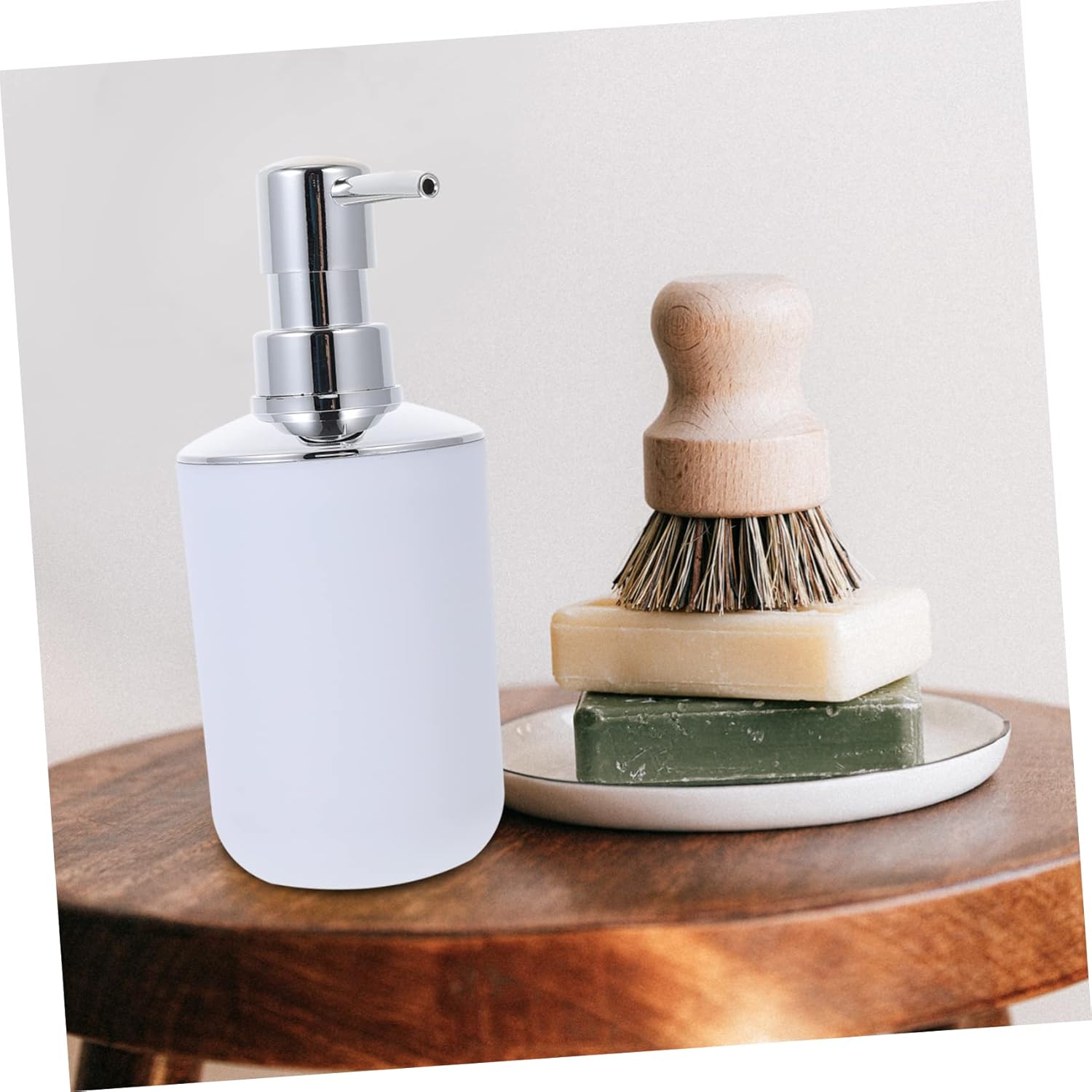 Space-Saving plastic housing for bathroom use