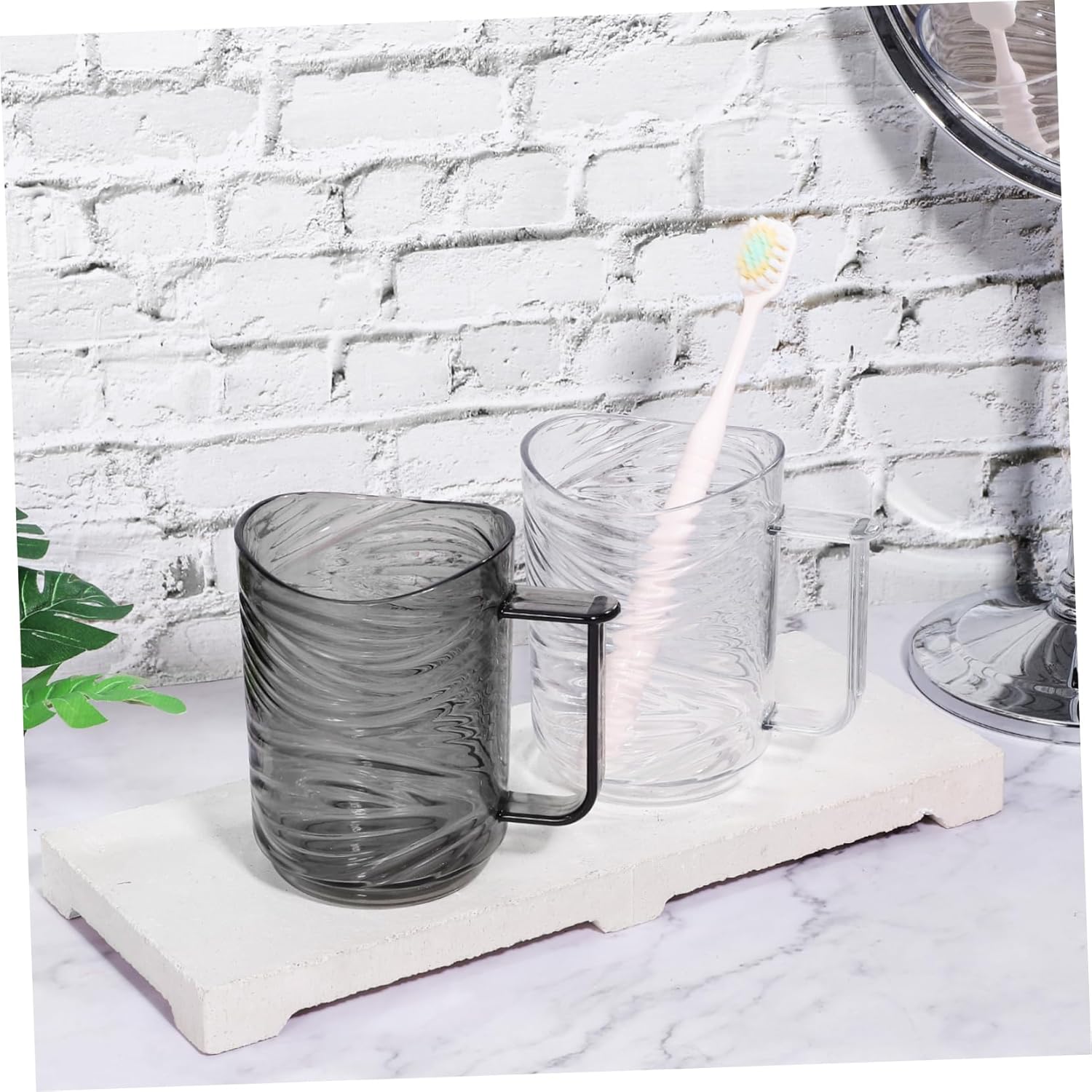 GOOHOCHYTransparent Tirellay Toothbrush Cups for Bathroom Use