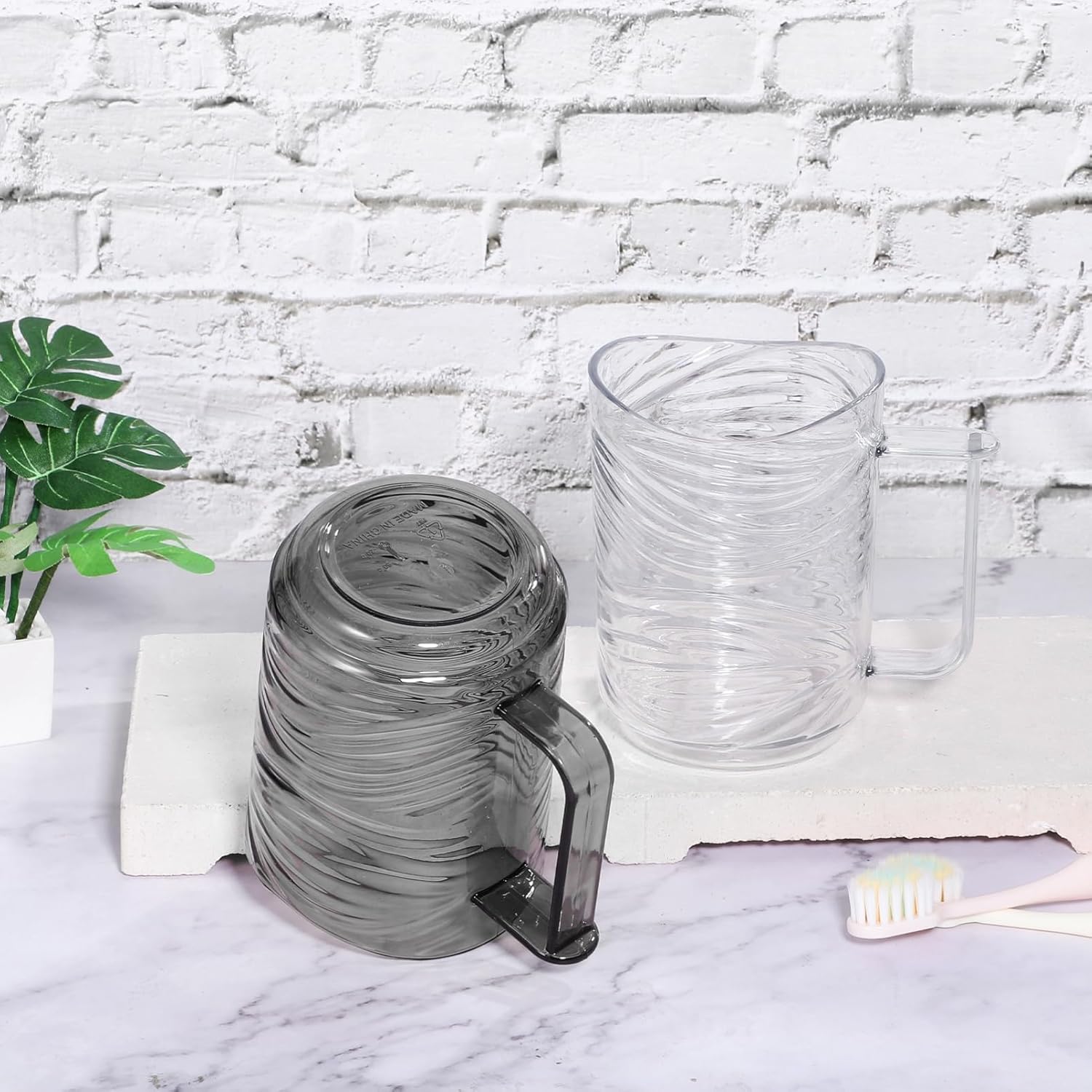 Double-Pack 2Pcs Transparent Plastic Toothbrush Holder with Ergonomic Handle